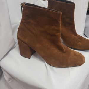 Stuart Weitzman boots. These are a size 12 but fit like an 11.5.